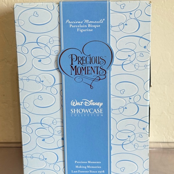 Precious Moments Disney Cinderella There's Magic Under The Mistletoe 910041 - Picture 14 of 16